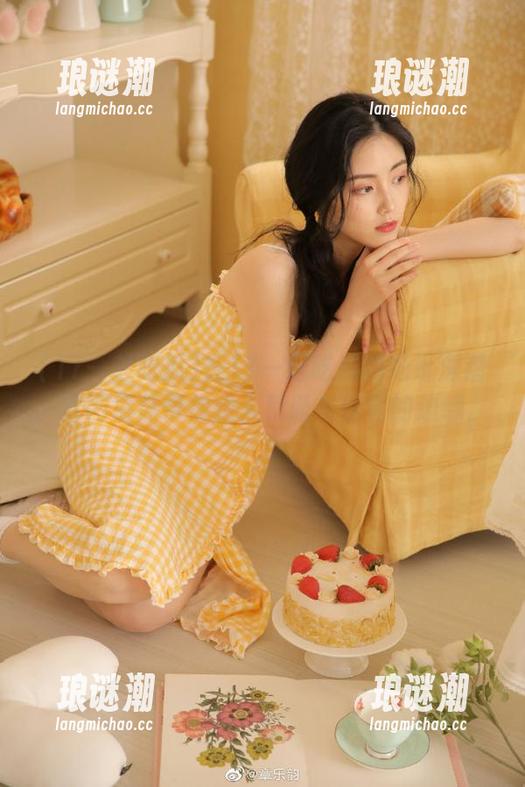 17一起吃瓜 在17一起吃瓜的地址深潜,官网蘑菇带你走入荒诞与惊愕的边缘。