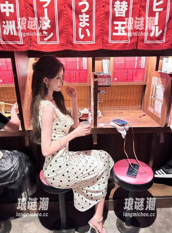 51吃瓜 直达51吃瓜:全网的趣味新鲜事,指引你走进奇妙八卦世界。