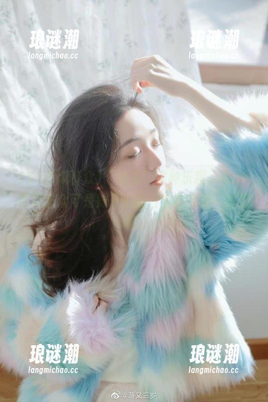 “观看”这种乐趣，在51吃瓜群众可是妹子们的日常按摩啊～真舒服！