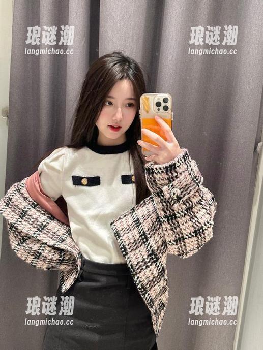 66吃瓜 哦,这年头66吃瓜的苹果版其实也能让人感受到一丝丝温暖…奇怪的感觉。