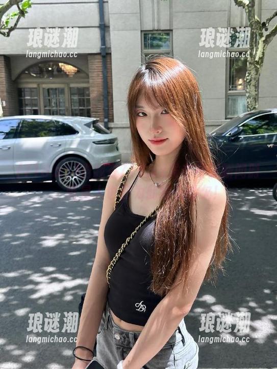718.sx 当我在718.sx发布奇葩新闻时,喵星人也在为此摇头哈欠!