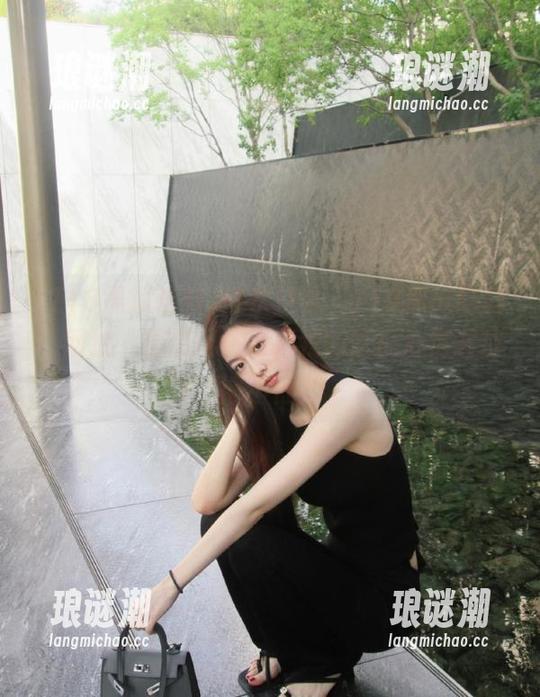 718黑瓜吃料 每次打开“718黑瓜吃料”网址,都想问:谁把我的吃瓜心情调皮得不行?