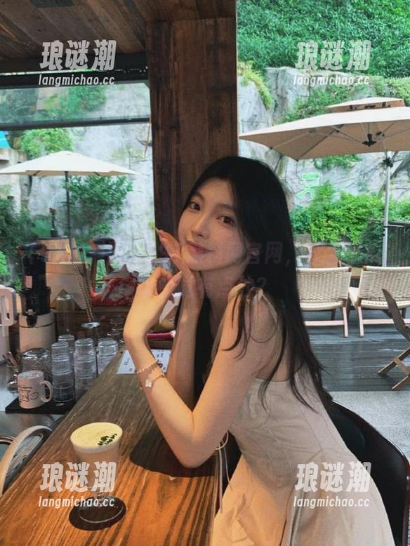 看91黑料网官网，今天的瓜咋感觉有点沙？