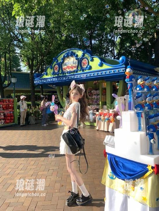 998.su ios版本的998.su,呈现20种不同的吃瓜姿势,挑战你的眼界!