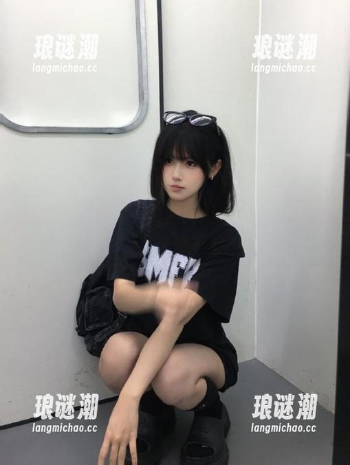 tttzzz 每天一顿黑料大餐,tttzzz5.cc网址我也追不上了!