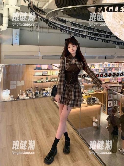 说好只吃瓜，tttzzz5.ccapp的黑料却让我多想了些
