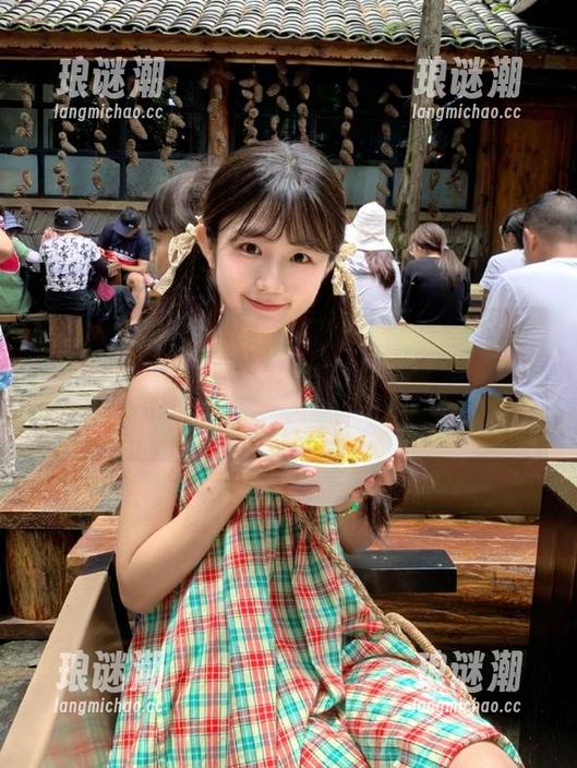 zztt155 一不小心下载了zztt155.ccm苹果版,黑料竟然像流水一样涌来,简直停不下来!