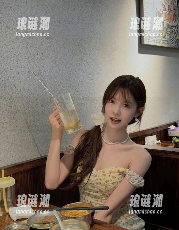 五一吃瓜网 我盯着五一吃瓜网网页,今日的瓜吃一口就上头,便宜又好上瘾!