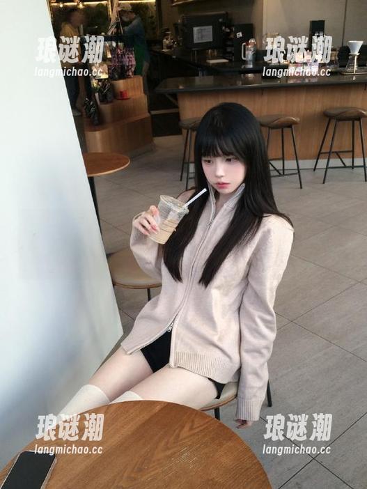 五一黑料 就在这里,五一黑料在线!没见过的花样真多