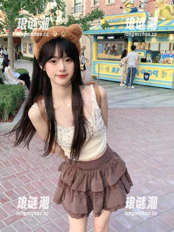 吃瓜爆料网 “免费吃瓜爆料网”的入口一打开,你就会被一堆瓜砸晕了…呵呵,爽!