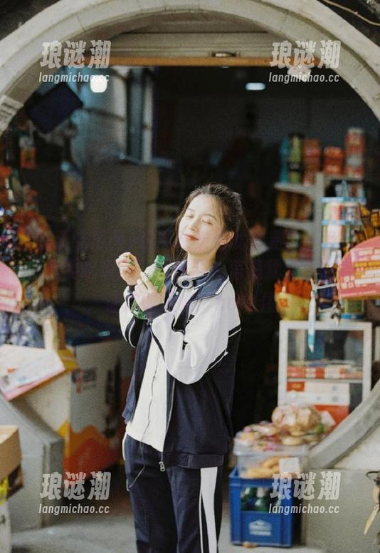 我要吃瓜网 吃瓜从未如此容易!一打开‘我要吃瓜网’的视频,信息就扑面而来,让你叫人喊‘hold住’