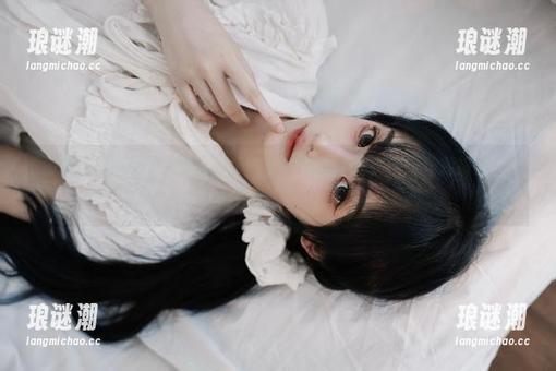 海角吃瓜 网页上就像海角吃瓜的演绎剧场,各路角色纷纷上场!
