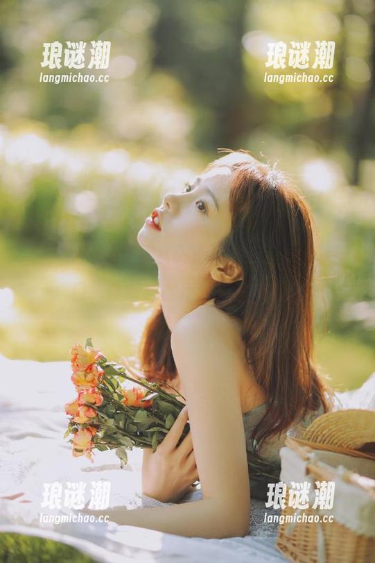 “海角吃瓜”——你的八卦入口，就问你敢不敢点进来看！