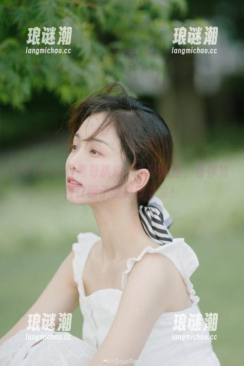 黑哥扒料 黑哥扒料,永不迷路,看你如何在圈子里游刃有余!