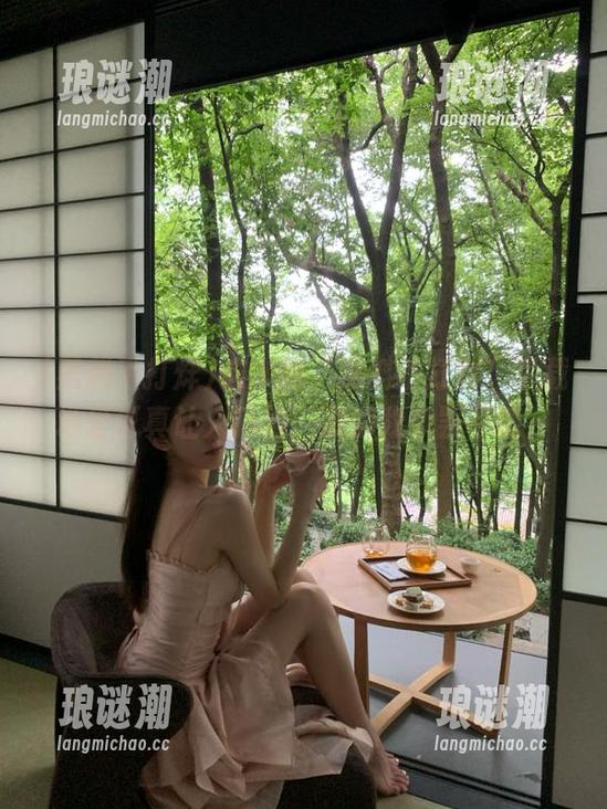 黑料不打烊 这次的“黑料不打烊”下载地址可真让人痛苦,戳得我欲罢不能~