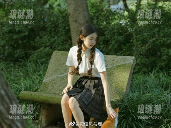 今天妆容很美？先来万篇长征黑料正能量51评分一下，永久不变的吃瓜氛围总有你的一席之地！