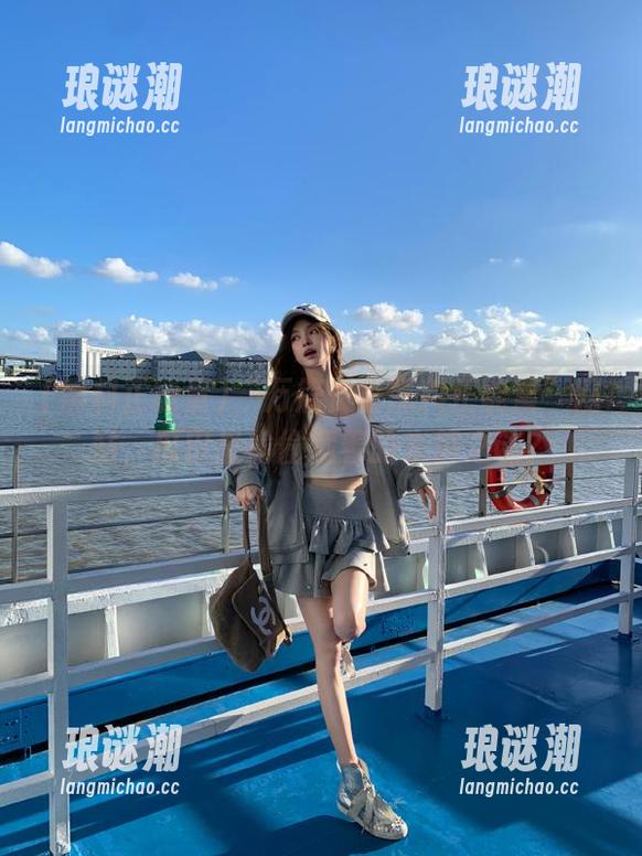 黑料正能量 “万篇长征黑料正能量”网站,瓜田里偷偷藏着的未解之谜?
