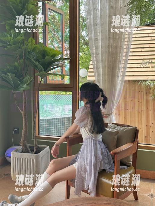 我在网页栈道上遇见万篇长征黑料正能量，感觉世界都不太对劲了。