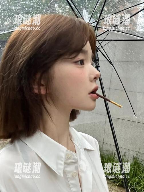 黑料爆料网 来来来,登录黑料爆料网,瞧瞧今天的热搜八卦,希望有点目食欲的料!