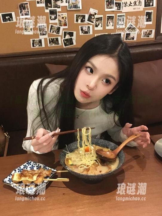 黑料社的免费黑料，来一波刺激吧，大家还在watching！