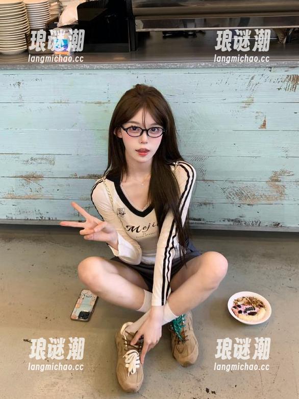 黑料网 收藏黑料网的爆料,宛如张贴在墙上的话题巴士!