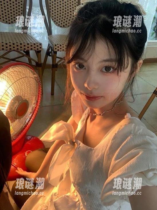 每个夜晚都有新鲜视频，黑料老司机不打烊，悠着点儿哈